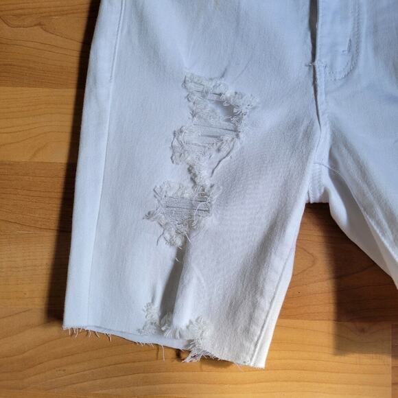 KanCan Kaia White Distressed Stretchy High-Rise Denim Shorts Size 26 - Picture 3 of 10